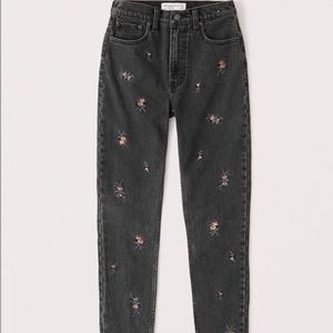 Abercrombie & Fitch The Skinny High Rise - Floral Embroidered